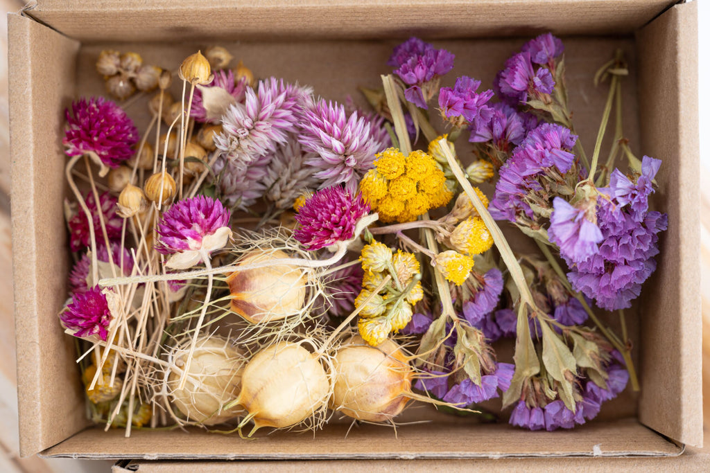 Têtes de fleurs séchées roses pour créations artisanales