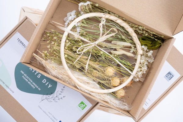 kit diy couronne nature vert blanc fleurs sechees artisanales bio